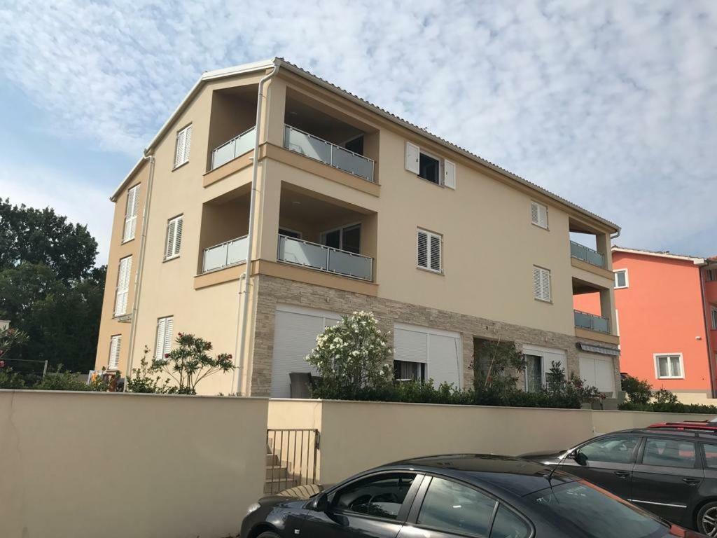 Malinska Apartment Exterior photo